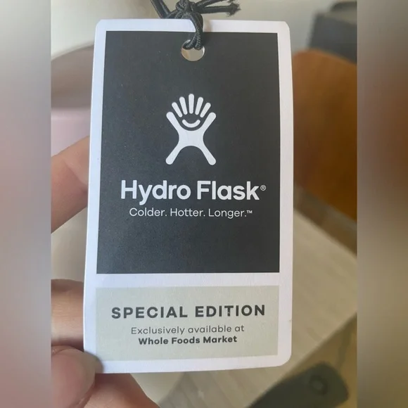 Hydro Flask Juneberry 32oz Whole Foods Limited Edition - Picture 6 of 6